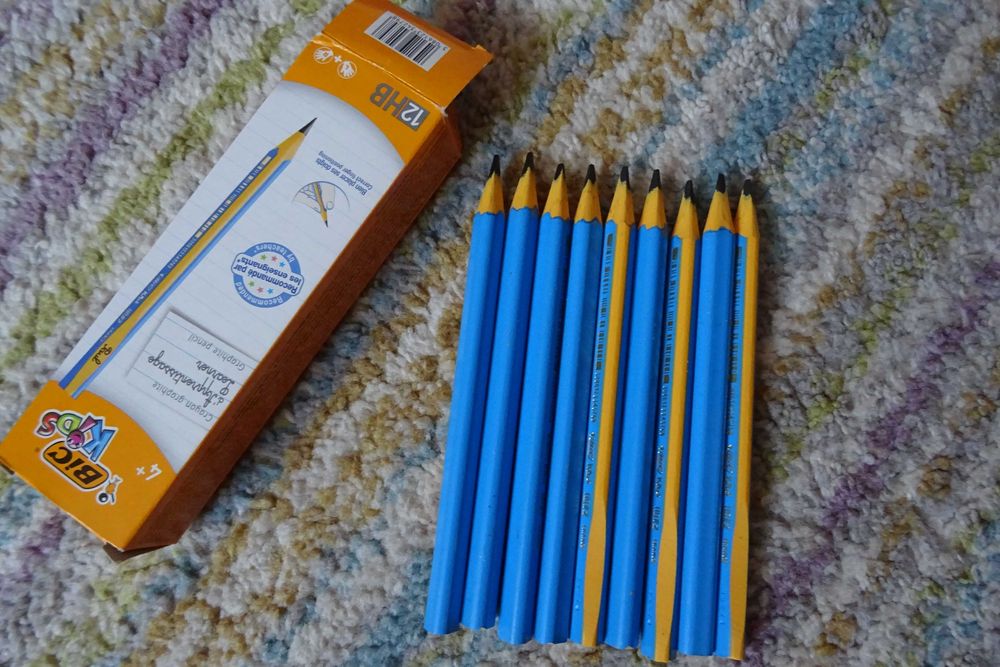 Ołówek Bic do nauki pisania, kubek do malowania i piórnik