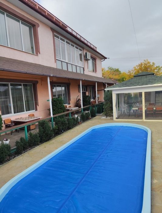 Дом для большой семьи или под бизнес, от Победы 5 минут