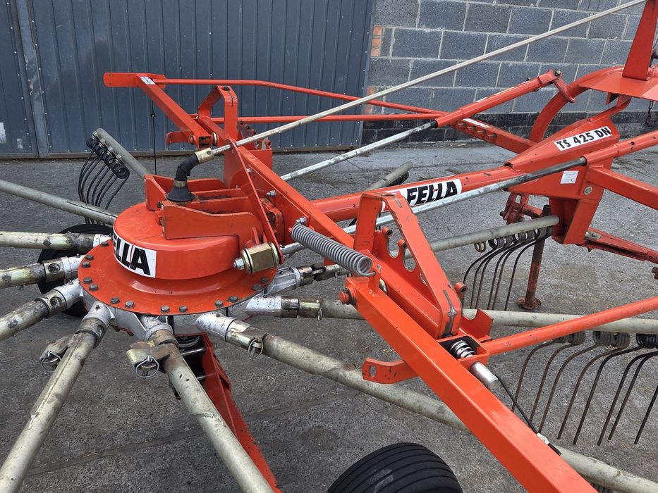 Zgrabiarka Fella TS 425