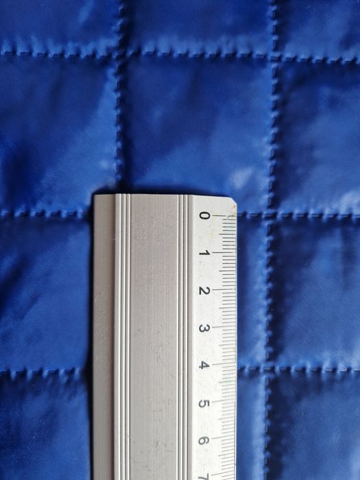 Materiał pikowany, kurtkowy z ociepliną.
