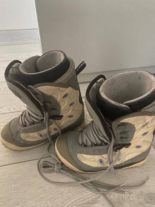 Buty snowboardowe