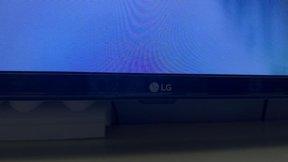 Televisores e bar da marca LG