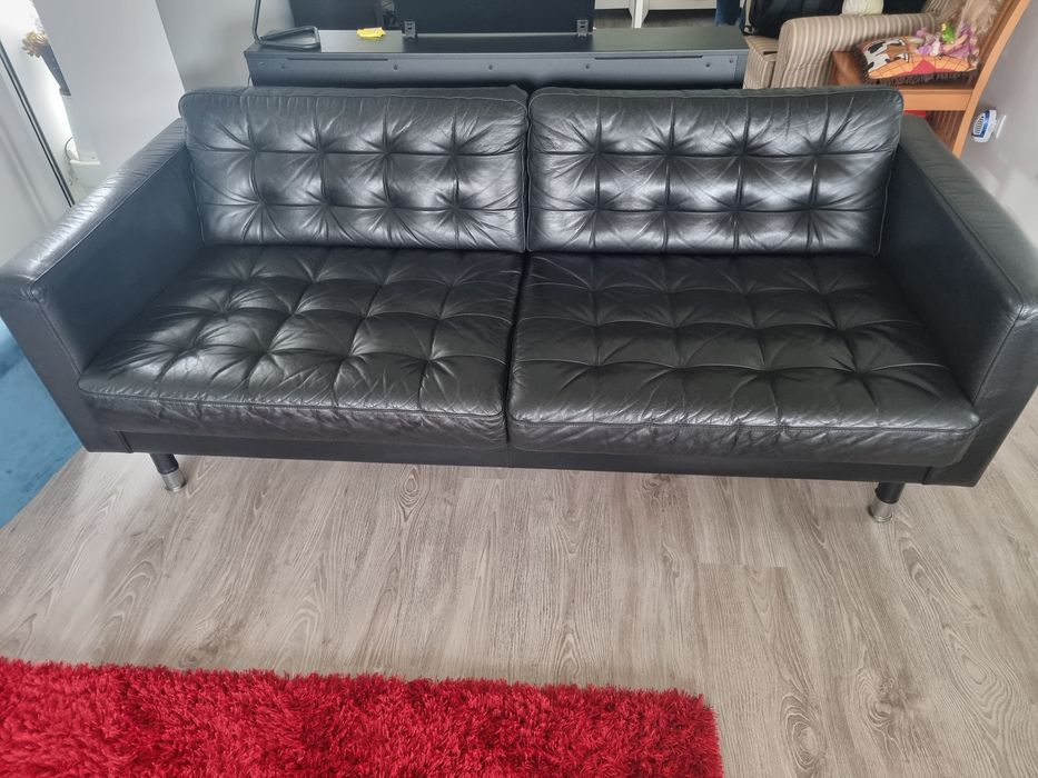 Sofá Ikea em pele. Como novo