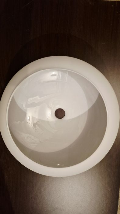 Szklany biały klosz do lampy wiszącej o średnicy 38 cm