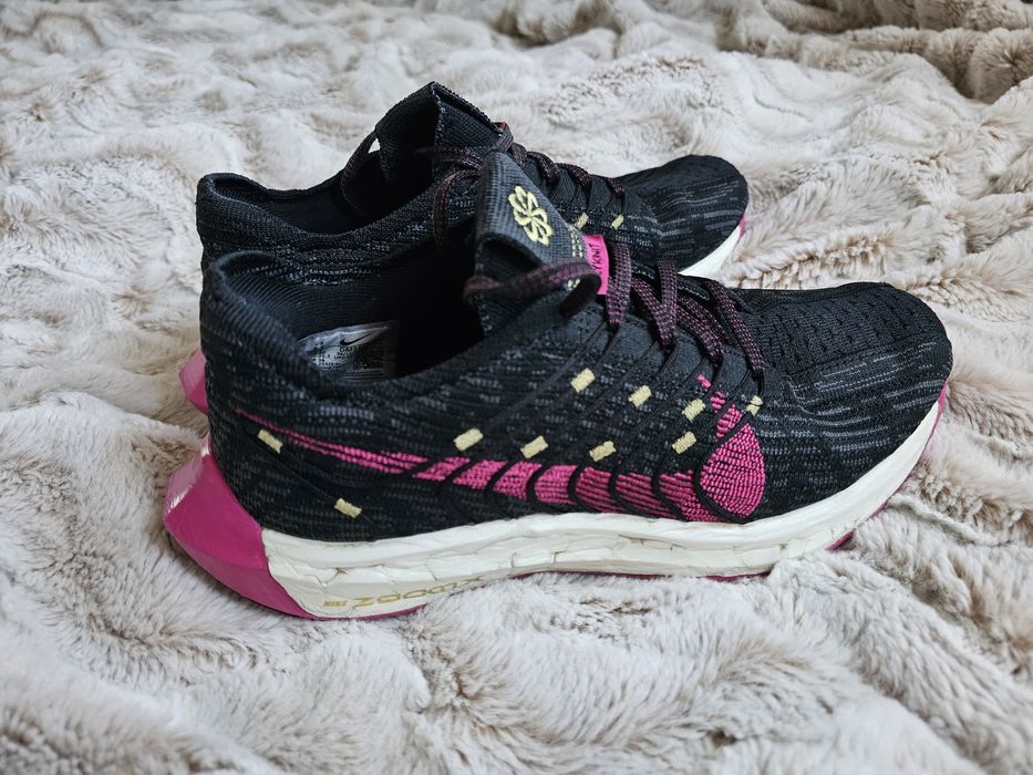 Buty do biegania Nike Pegasus Turbo Next Nature DM3414 - 008 Czarne Rozmiar 40