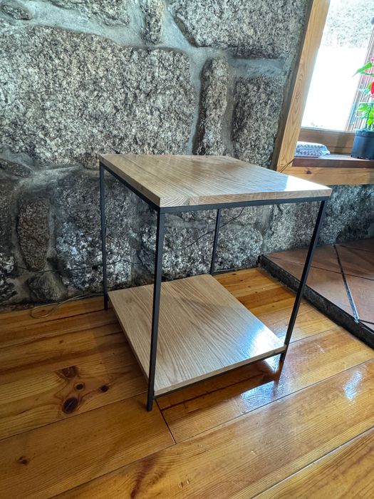 Móvel de entrada mais móvel de apoio