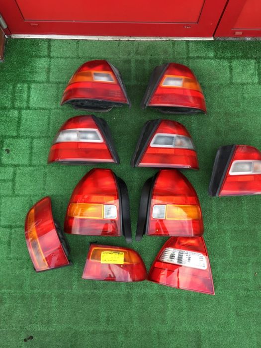 Honda Civic VI 5d 1995-97 Lampa Tył PRAWA Żółty Kierunek