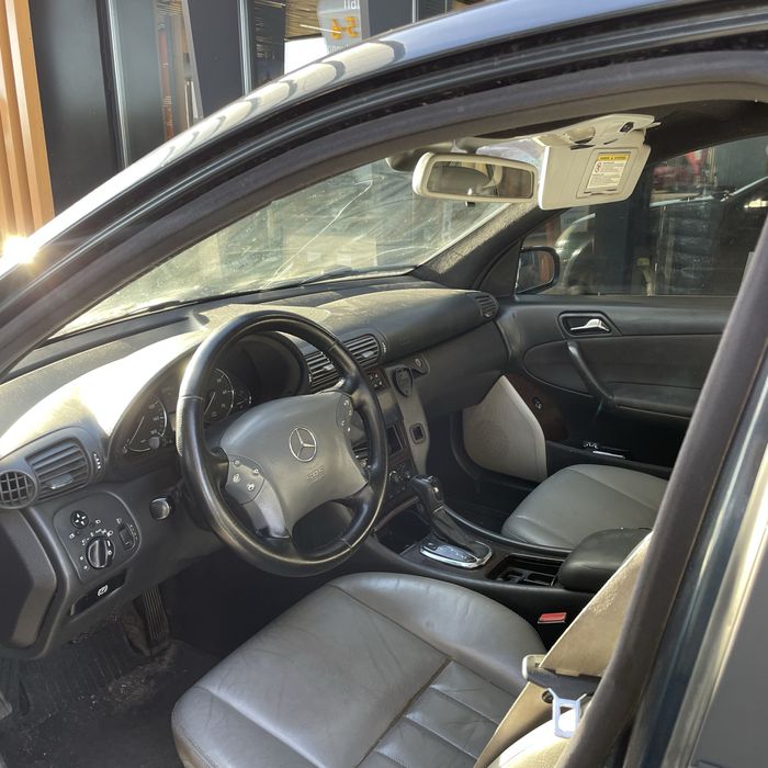 Продам mercedes W203 C180