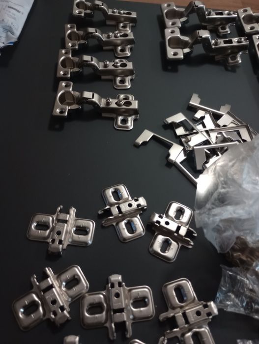 Zawiasy meblowe GTV