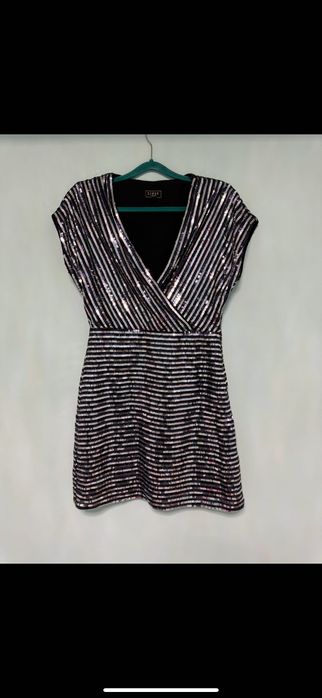 Коктейльна вечірня сукня