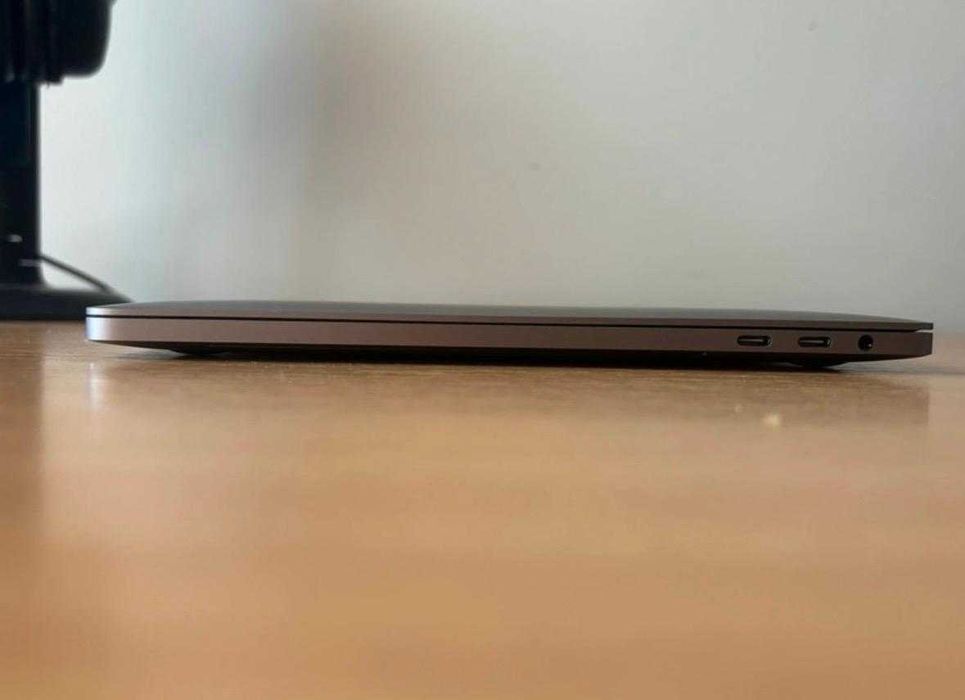 MacBook Pro (13",2016)