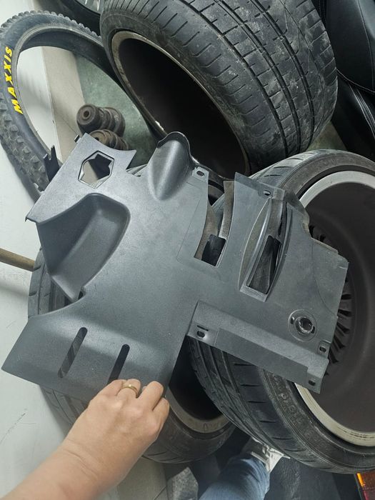 Proteção / Isolamento Pedais BMW E39