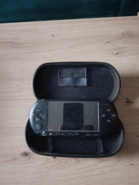 Konsola PSP slim