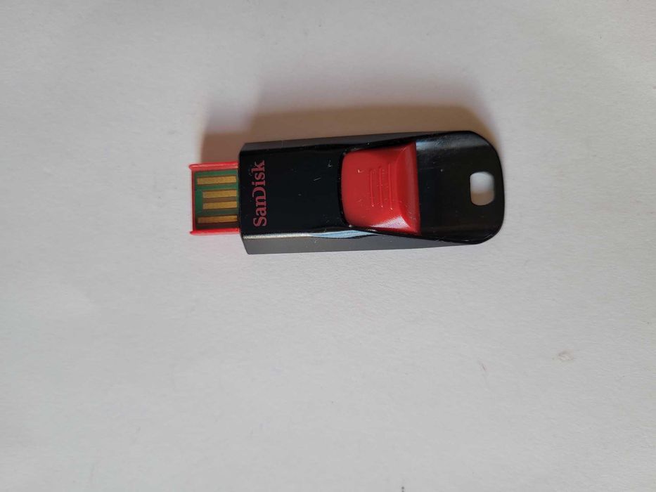 USB SanDisk Cruzer edge 16GB