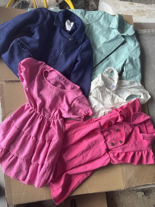 Ubranka dla dziewczynki 128