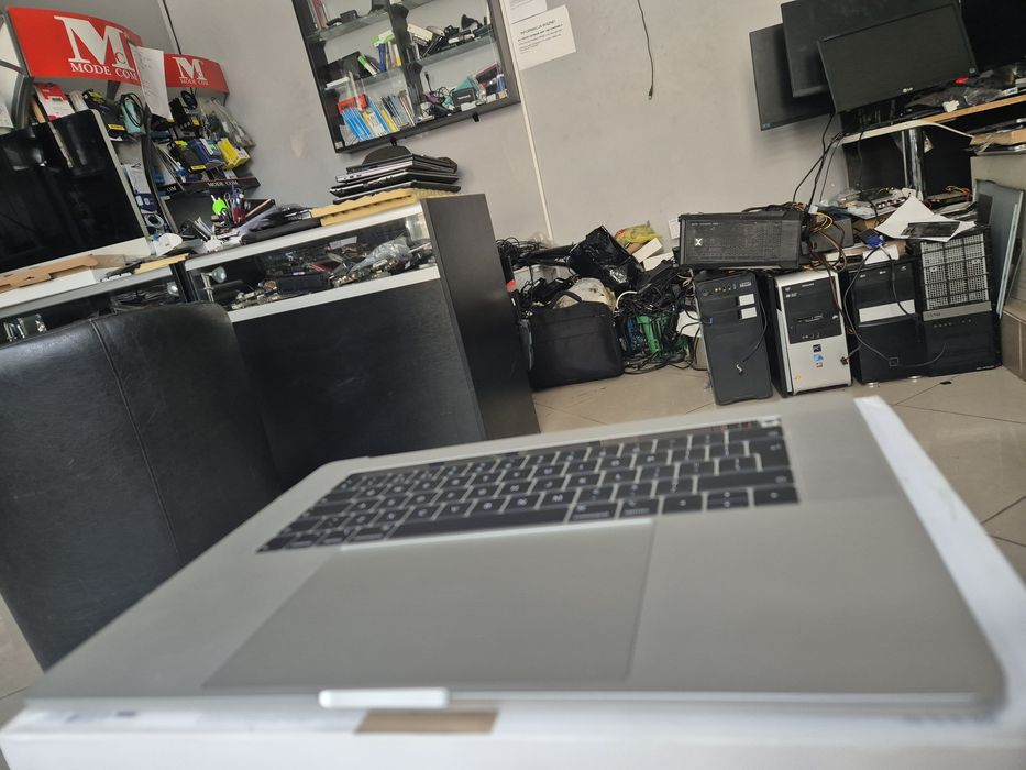 Topcase pl klawiatura  macbook pro a1990 silver nowy