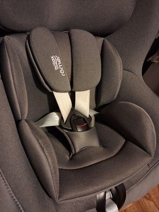 Britax Romer Dualfix Pro M Obrotowy Fotelik Samochodowy Dla Dziecka 0-18 kg Style Mineral Grey