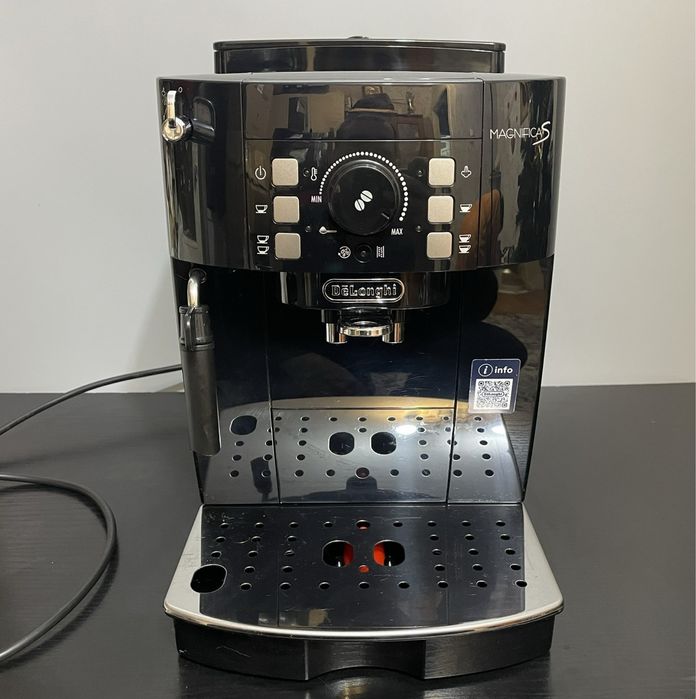 Кавомашина Delonghi Magnifica S ECAM 21.113.B 2025 рік