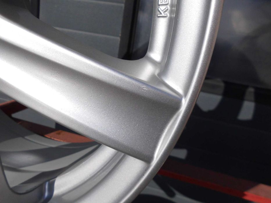 Felgi alu Rial 17 5x112 Skoda Octavia Seat Leon Vw Golf Caddy Audi A3