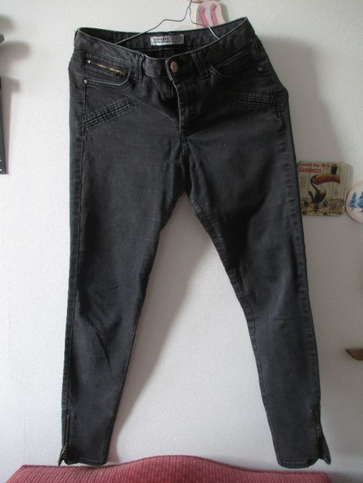 Calças ZARA+Calças cinzentas+oferta calças pretas