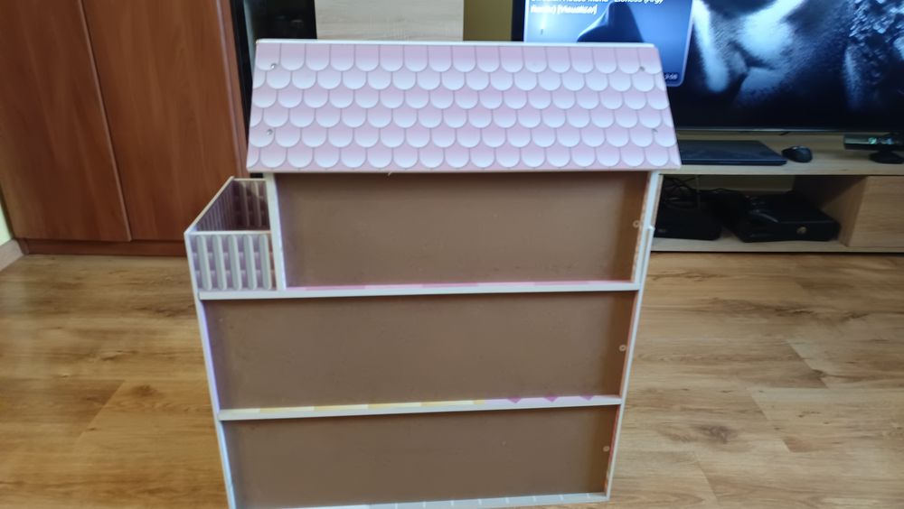 Domek dla lalek drewniany