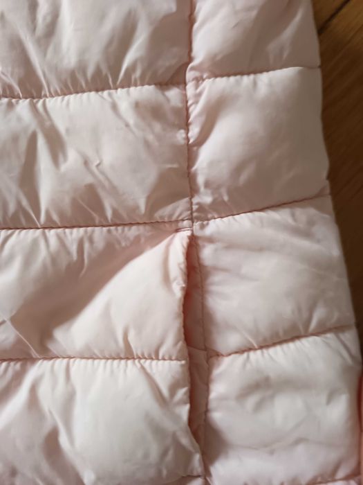 Dunnes Stores kamizelka puchowa pudrowy róż 104 cm 3-4 lata