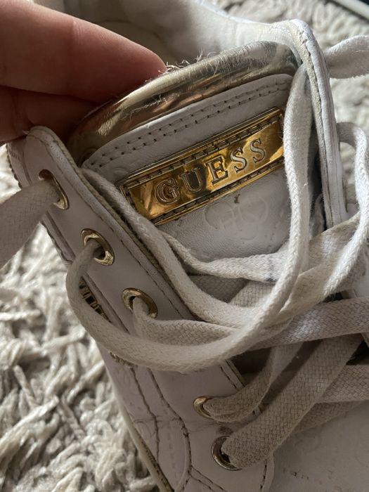 Продам кеди guess