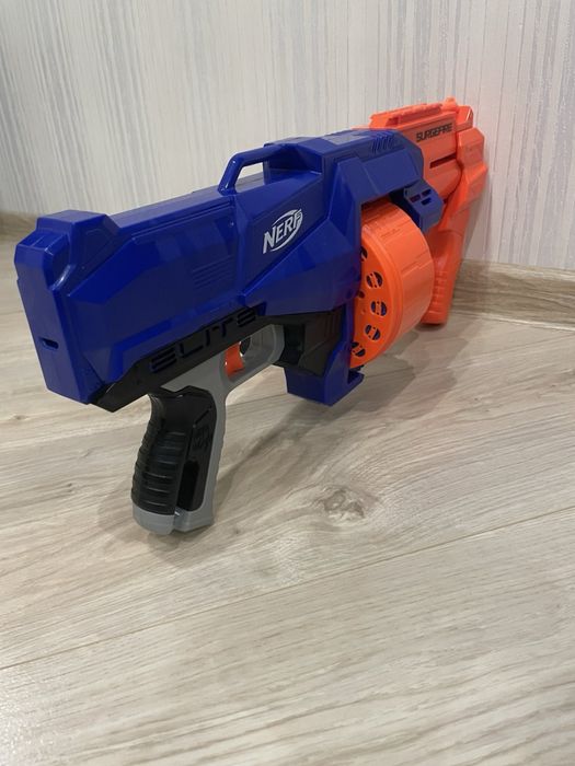 Продається дитячий пістолет NERF