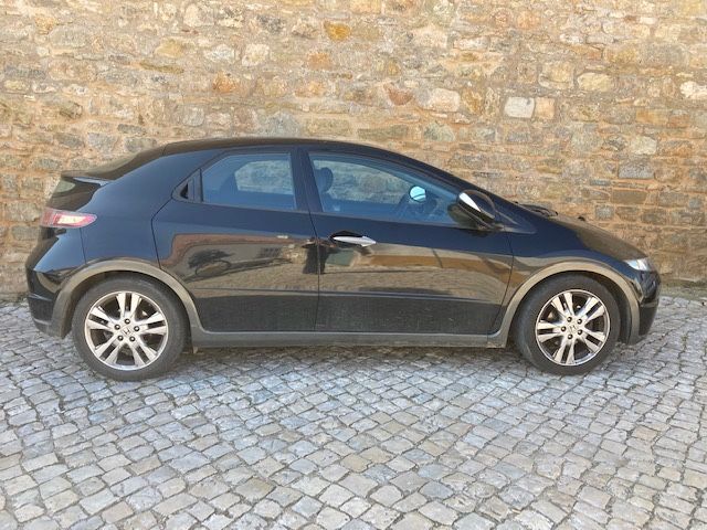 Honda civic 1.8 executive vtec