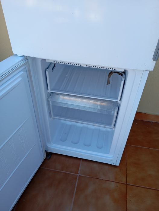 Frigorífico hotpoint Ariston