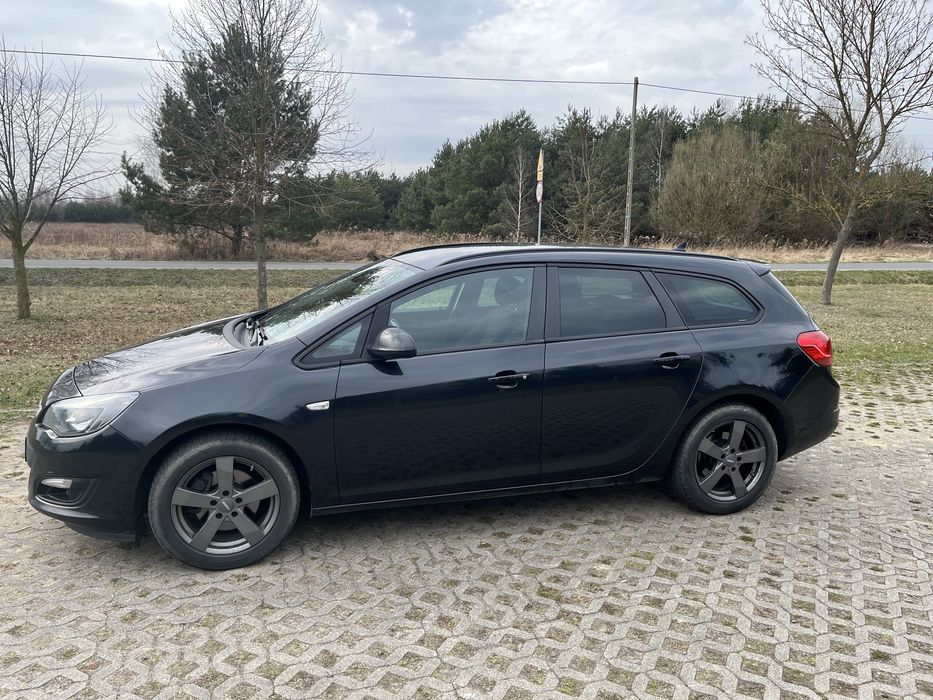 Opel Astra J Sports Tourer
