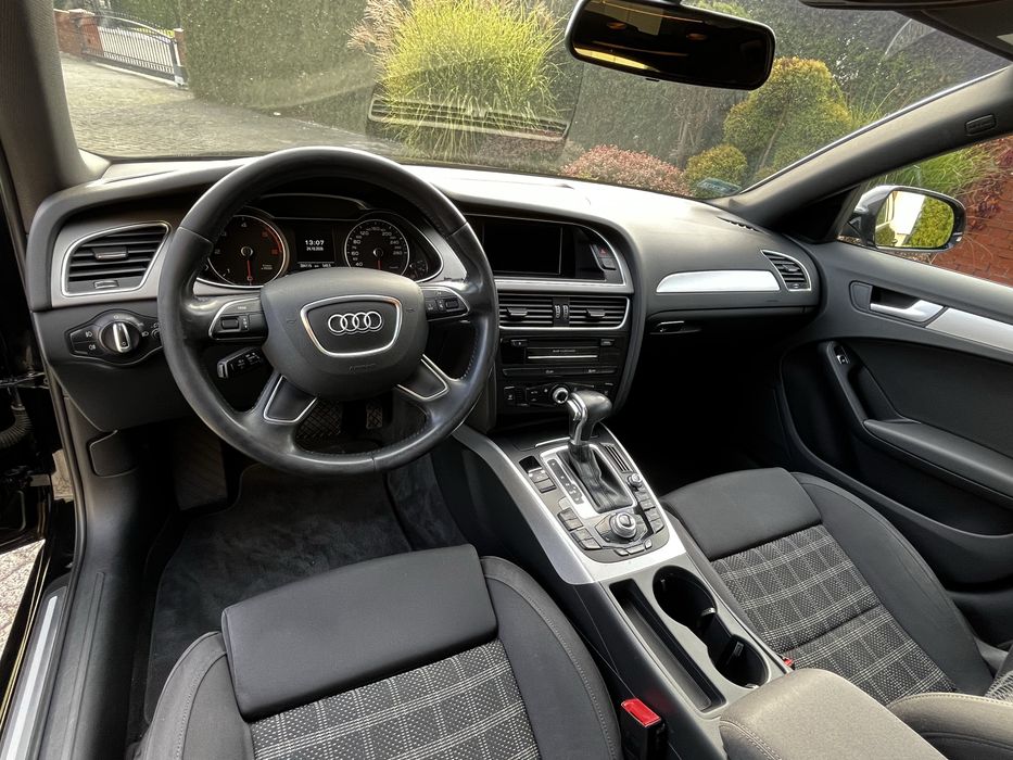 Audi A4 B8 2015r 2.0 TDI 150KM S-LINE bezwypadkowy