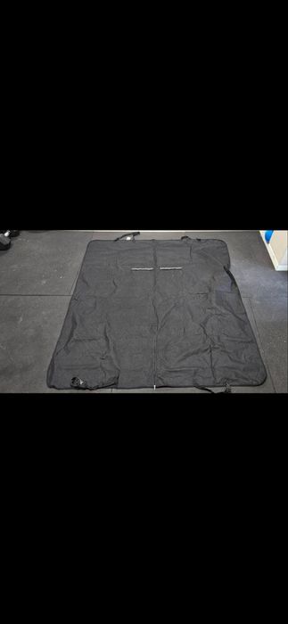 Tapete de cão para o carro