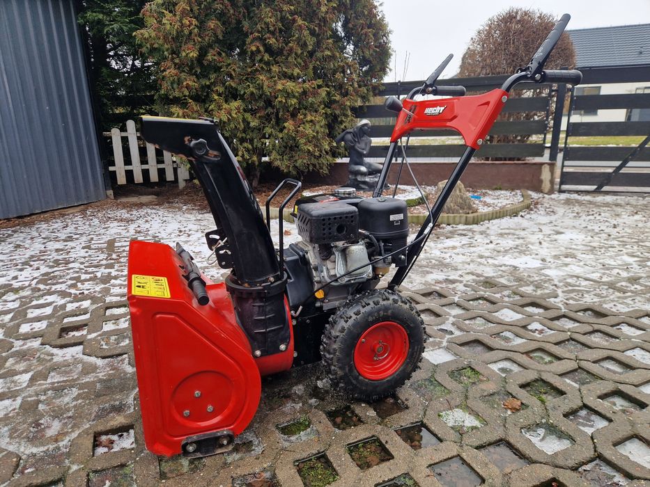 Odśnieżarka  Hecht 9555, stan BDB