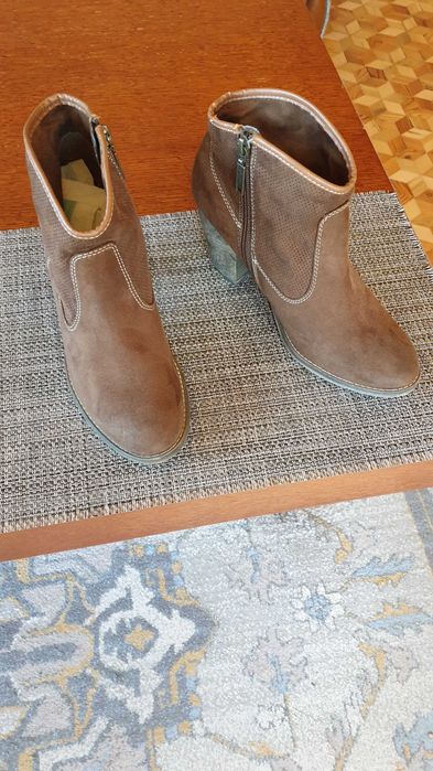 Botki damskie na obcasie - s.Oliver