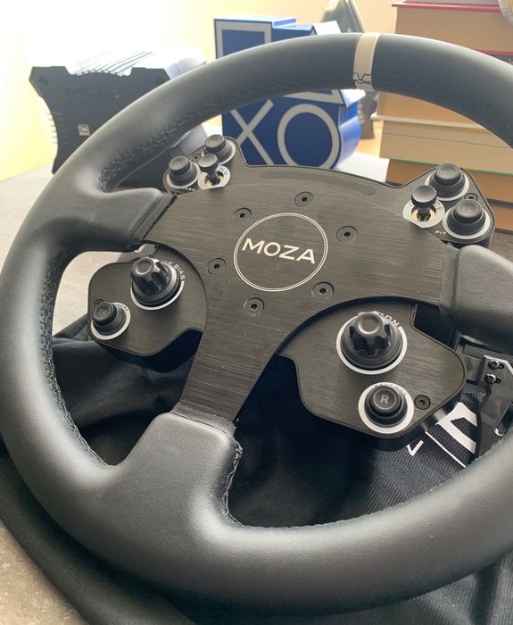 Moza CS V2P - ігровий руль