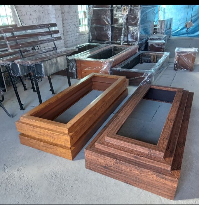 Надмогильник надгробок металевий