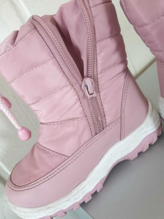 Buty śniegowce ocieplane puder róż Sinsay 24