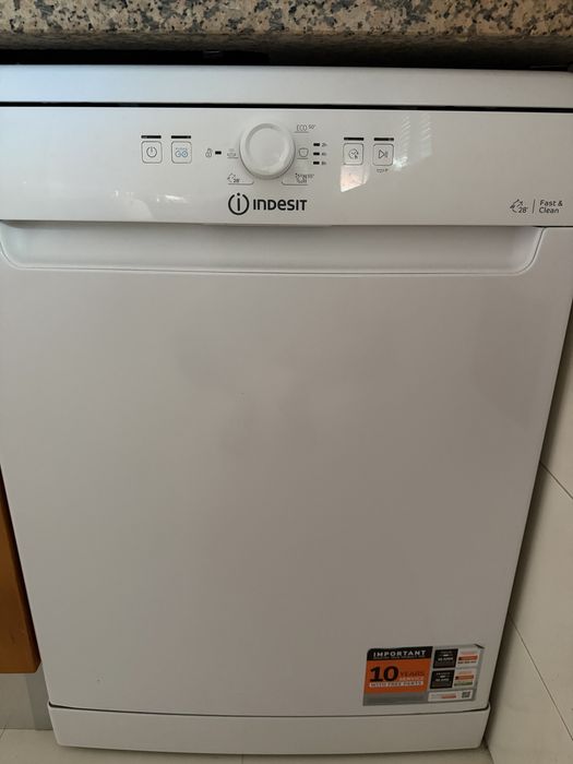 Maquina da loiça indesit