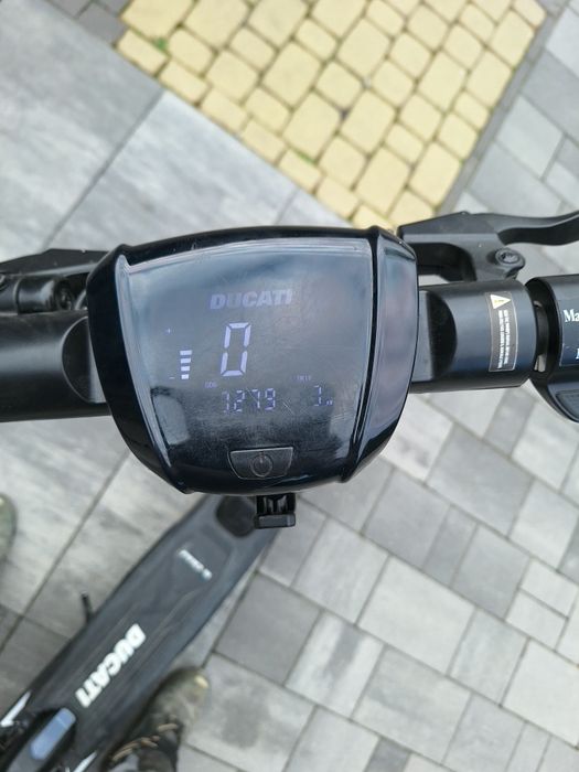 Hulajnoga elektryczna  ducati Pro 3