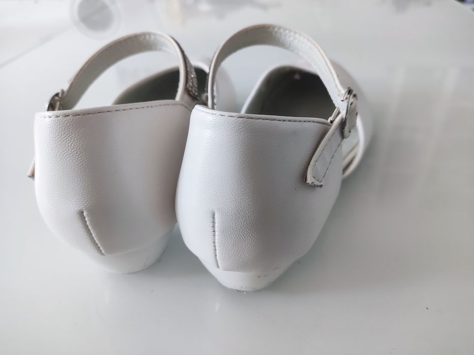 35 Nelli Blu Pantofelki białe cyrkonie Baleriny eleganckie obcas Wygod