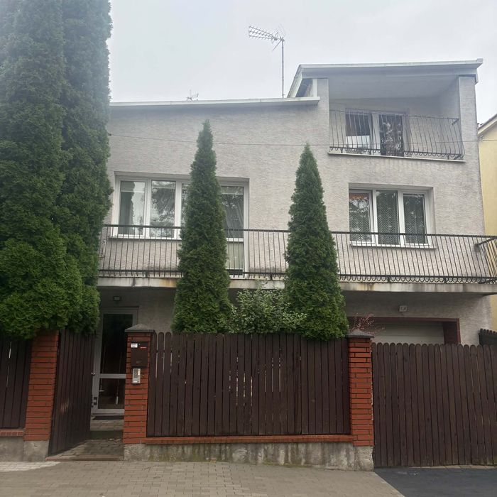 Dom do wynajęcia 3 sypialnie 2 łazienki garaż i ogród