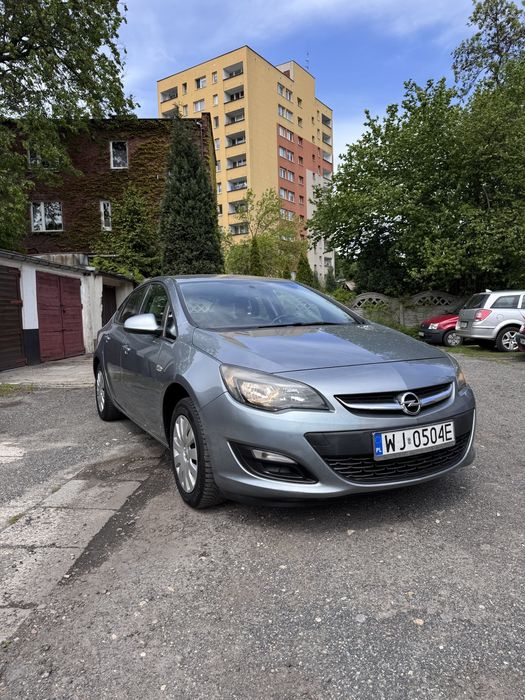 Opel Astra 1.4 T + GAZ PÓŁ ceny okazja