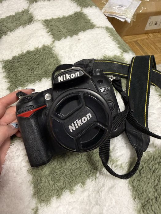 Nikon D7000 + Nikkor 50mm