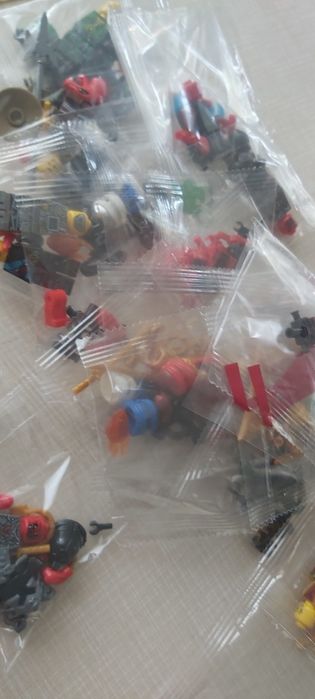 Figurki klocki 24 sztuki ninjago ninja go zestaw 6

Figurki bezmarkowe