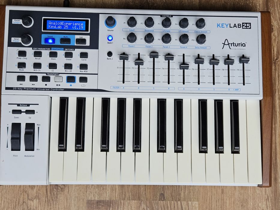 Arturia Keylab 25 klawiatura sterująca