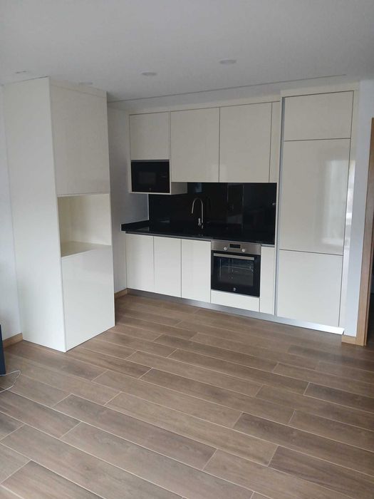 Apartamento T2 Novo & Moderno – Totalmente Mobilado e Equipado (Próximo de Vila Real e UTAD)