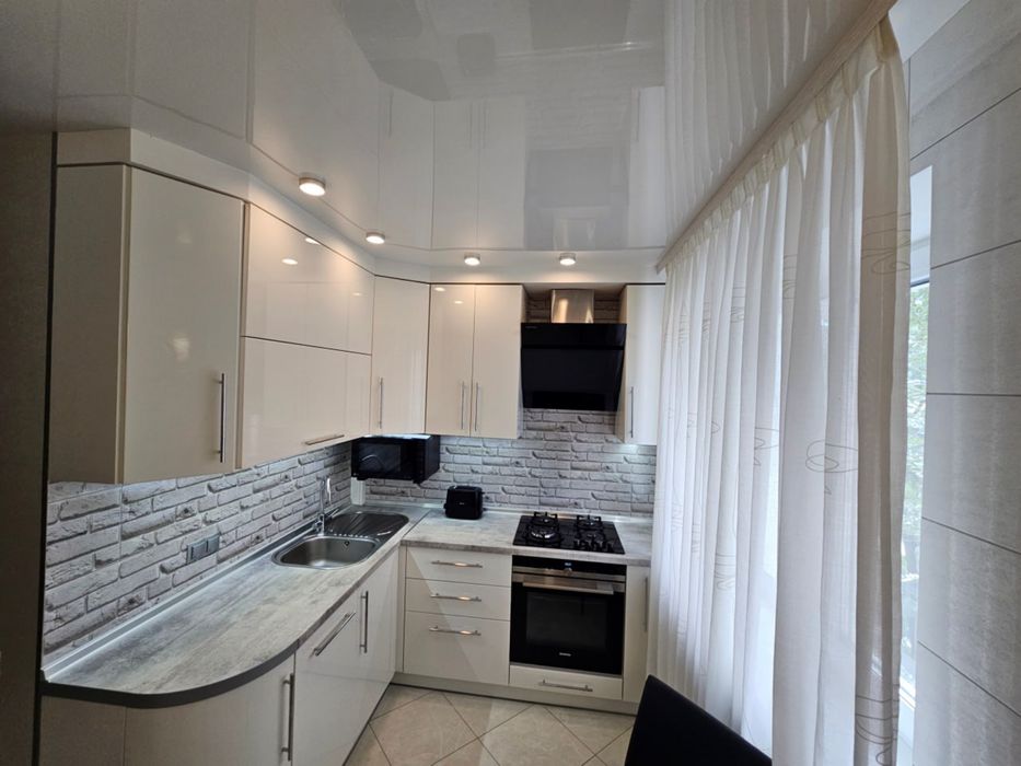 Продам велику 1к квартиру на Гоголя 10А