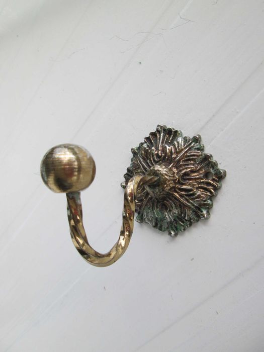 15 Acessórios Rústicos para Casa de Banho "Golfinhos" em Metal Dourado