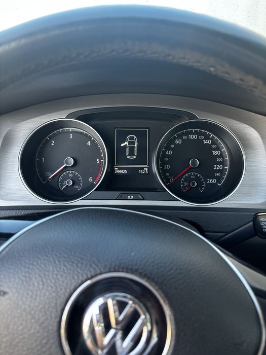 VW Golf VII 1.6 TDI GPS Edition R-Line